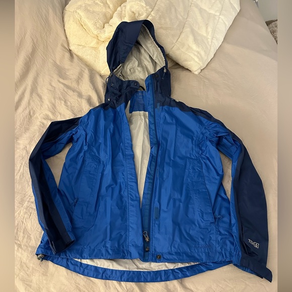 LL Bean Rain‎ Jacket Women’s S Regular Hooded Full Zip Color Block EUC - Picture 1 of 8